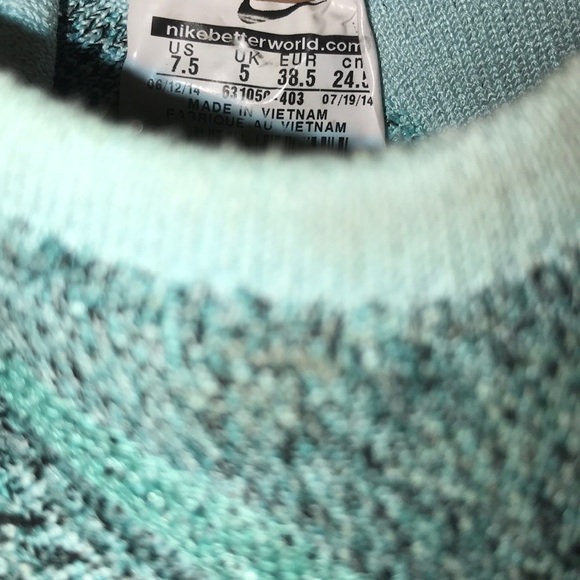 Nike Free 4.0 Flyknit Running Shoes - Picture 3 of 3